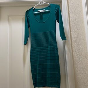 Max studio, size xs, green sweater dress